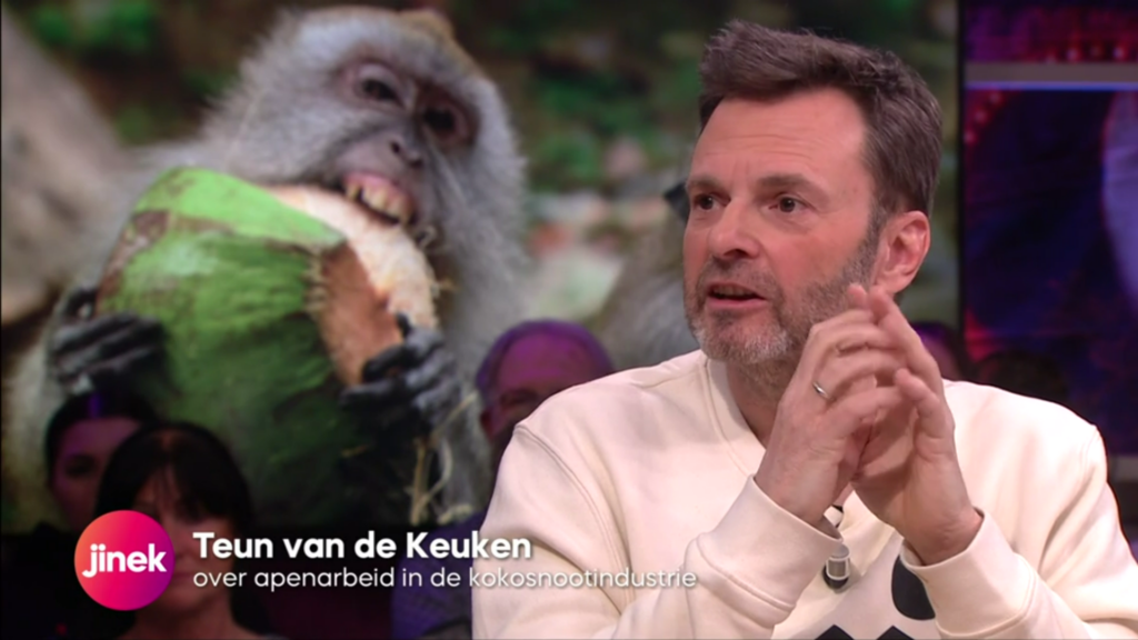 Bij Jinek: Over zielige apen die kokosnoten moeten plukken – Teun van