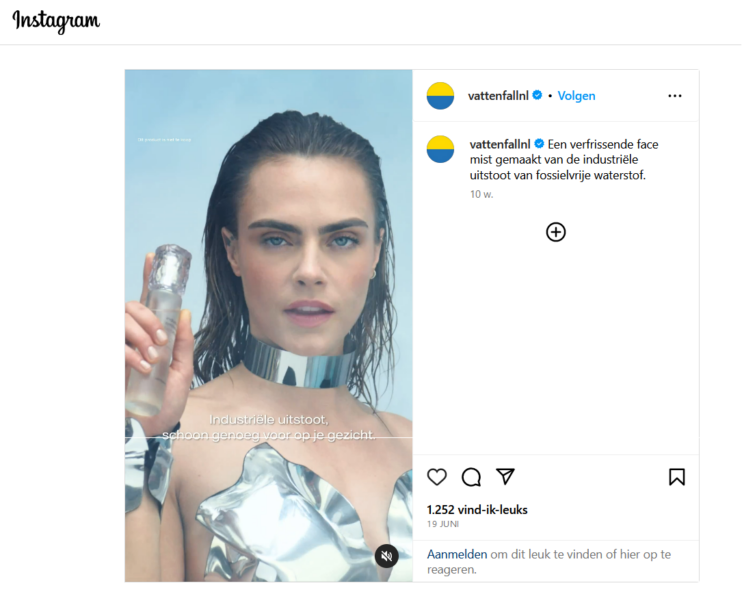 Cara Delevingne in de reclame voor Vattenfall met een flesje watermist